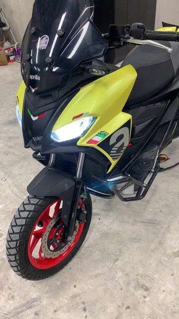Aprilia SR GT 200 2022 Biển 29 Chính Chủ Odo 21k 🔥. Mua bán Xe máy tại Thành phố Thủ Đức Tp Hồ Chí Minh được đăng bởi iMotorbike Khương Phan hình 1