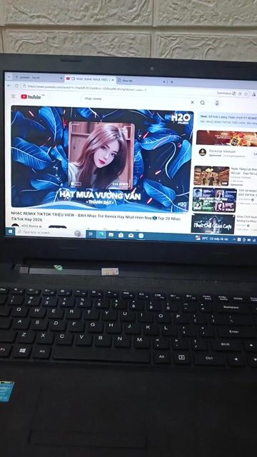 Lenovo Ideapad 100-15IBD Dùng ngon lành Pin khỏe!. Mua bán Laptop tại Quận Hai Bà Trưng Hà Nội được đăng bởi linh kiện cũ hình 1