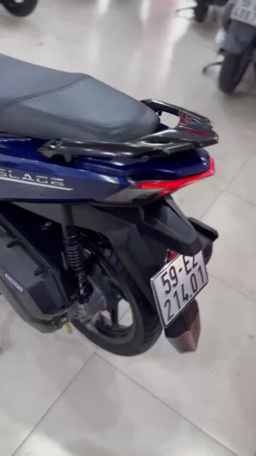 Honda Air Blade Xanh 9000 km. Mua bán Xe máy tại Quận 6 Tp Hồ Chí Minh được đăng bởi Cửa Hàng Xe Máy Hoà Bùi hình 1