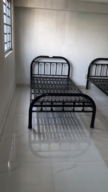 Giường sắt Đen Đã sử dụng. Mua bán Giường, chăn ga gối nệm tại Quận Tân Bình Tp Hồ Chí Minh được đăng bởi Lan Nguyen hình 1