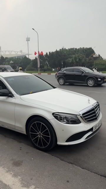 Merc C200 Exclusive 2020 xe dân giá 845 triệu. Mua bán Ô tô tại Quận Thanh Xuân Hà Nội được đăng bởi Gia Lâm hình 1