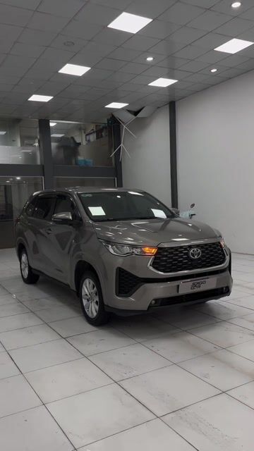 Toyota Innova Cross 2023 65.000 Km Nâu. Mua bán Ô tô tại Thành phố Thủ Đức Tp Hồ Chí Minh được đăng bởi Đạt Xe Cũ hình 1