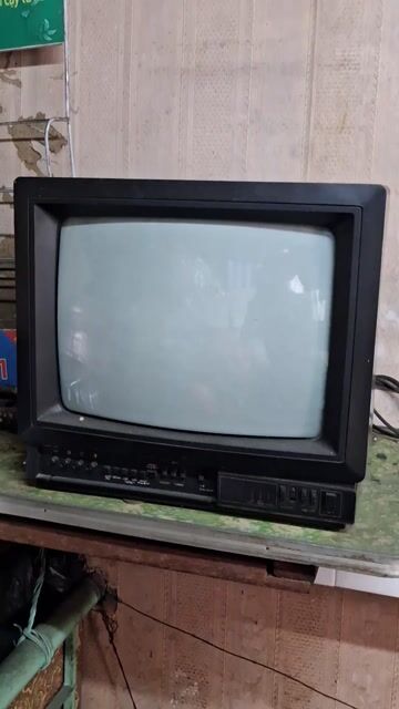 Tivi CRT 14 inch Đen Hư. Mua bán Tivi, Âm thanh tại Quận 1 Tp Hồ Chí Minh được đăng bởi Toàn Thắng hình 1