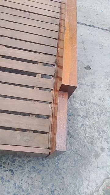Giường đơn Gỗ Nâu 2m x 1.4m. Mua bán Giường, chăn ga gối nệm tại Quận 6 Tp Hồ Chí Minh được đăng bởi Ngọc Lực hình 1