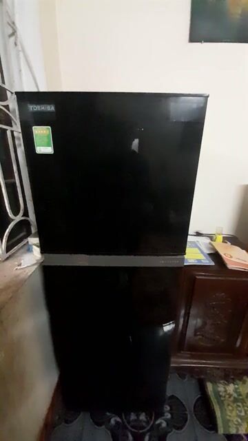 Tủ lạnh Toshiba GR-A28VM Đen. Mua bán Tủ lạnh tại Huyện Thanh Trì Hà Nội được đăng bởi văn mỹ 1984 hình 1