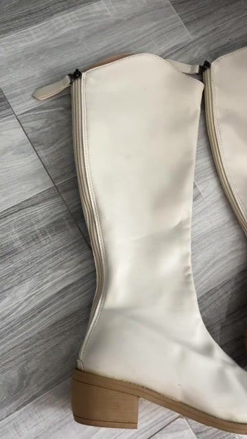 Giày Boot Nữ Da Trắng Cao 30cm Gót 3cm. Mua bán Giày dép tại Thành phố Bà Rịa Bà Rịa - Vũng Tàu được đăng bởi Min Nguyen hình 1