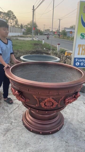 Chậu trồng cây xi măng đôn xoay. Mua bán Cây cảnh, đồ trang trí tại Huyện Vũng Liêm Vĩnh Long được đăng bởi Tâm Nguyễn thanh hình 1