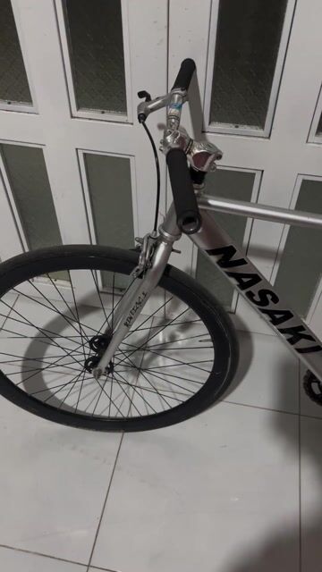 Xe đạp NASAKI Fixie Gear Bạc. Mua bán Xe đạp tại Quận Ô Môn Cần Thơ được đăng bởi TruongHoaBinh hình 1