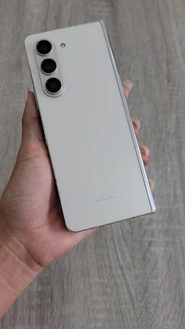 Samsung Z Fold 5 256GB Trắng. Mua bán Điện thoại tại Quận Gò Vấp Tp Hồ Chí Minh được đăng bởi KGPHONE  Điện Thoại Di Động giá tốt  hình 1