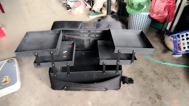 Cốp trang điểm vải Đen. Mua bán Phụ kiện thời trang khác tại Thành phố Biên Hòa Đồng Nai được đăng bởi Hoài Em hình 1