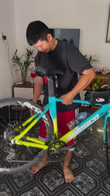 Xe đạp thể thao Milesco Xanh vàng dạ quang 98%. Mua bán Xe đạp tại Quận Ninh Kiều Cần Thơ được đăng bởi mua bán vui vẻ hình 1