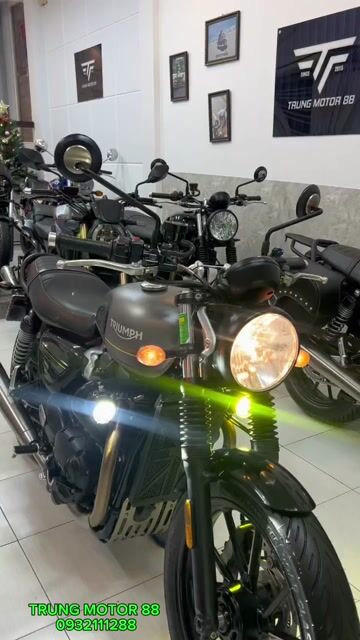 TRIUMPH SPEED TWIN 2023 MATTE SILVER ICE LIKE NEW. Mua bán Xe máy tại Quận Phú Nhuận Tp Hồ Chí Minh được đăng bởi Trung Motor 88 hình 1