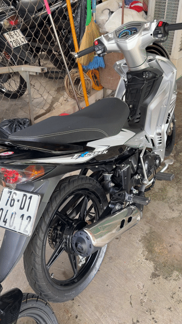 Exciter 2011 1S9A Xún Full 2010 Full Đồ Hãng 35TR. Mua bán Xe máy tại Thành phố Quảng Ngãi Quảng Ngãi được đăng bởi Hien hình 1