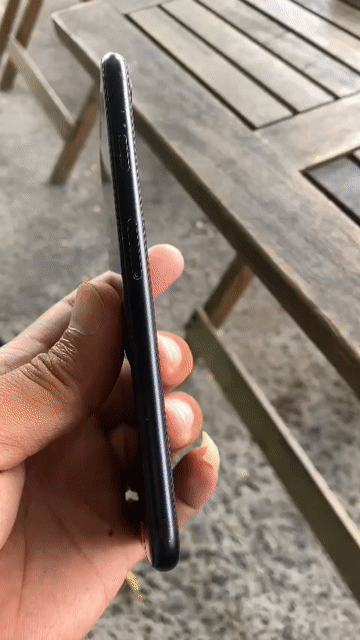 Apple iPhone SE2 QT 64GB Đen Zin. Mua bán Điện thoại tại Huyện Hóc Môn Tp Hồ Chí Minh được đăng bởi HoaVôKhuyết hình 1