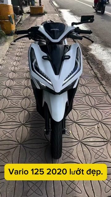 Vario 125 2020 trắng đen.. Mua bán Xe máy tại Quận Ô Môn Cần Thơ được đăng bởi Trần Tùng hình 1