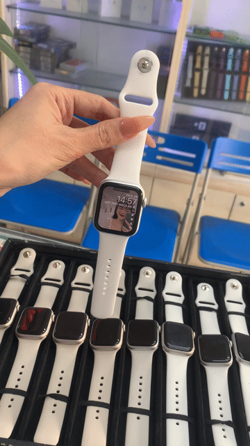 Apple Watch S5 40mm Nhôm Trắng dep 99. Mua bán Thiết bị đeo thông minh tại Quận Phú Nhuận Tp Hồ Chí Minh được đăng bởi pé phuong hình 1