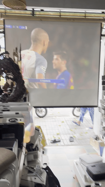 Máy chiếu Epson TW5200 Trắng. Mua bán Đồ dùng văn phòng tại Quận Thanh Khê Đà Nẵng được đăng bởi Nhân Máy Chiếu hình 1