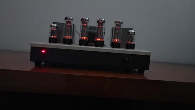 Amply đèn full Tango Rất mới. Mua bán Tivi, Âm thanh tại Quận 1 Tp Hồ Chí Minh được đăng bởi Huỳnh Cao Trí hình 1