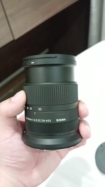 Ống kính Sigma 18-50mm F2.8 DC DN. Mua bán Máy ảnh, Máy quay tại Quận 7 Tp Hồ Chí Minh được đăng bởi Mai Diệu Thăng hình 1