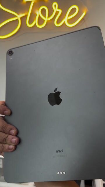 Apple iPad Pro 12.9 inch 64GB Wifi Xám. Mua bán Máy tính bảng tại Quận Tân Bình Tp Hồ Chí Minh được đăng bởi Tran Minh Anh hình 1