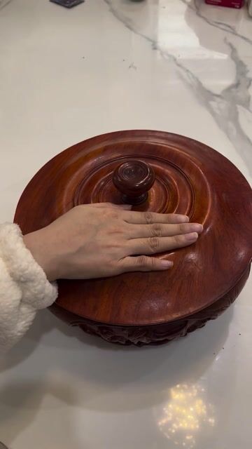 Hộp đựng mứt gỗ nâu đỏ. Mua bán Nội thất, đồ gia dụng khác tại Thành phố Đà Lạt Lâm Đồng được đăng bởi nhi hình 1