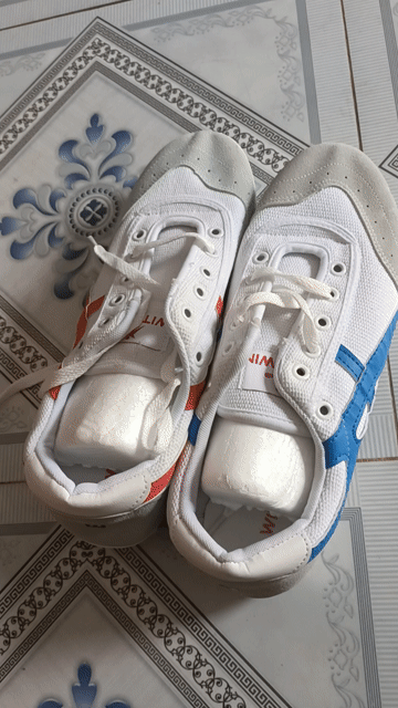 Giày bata trắng đế dày chống trượt size 44. Mua bán Giày dép tại Huyện Bình Chánh Tp Hồ Chí Minh được đăng bởi Mẫn Nhi hình 1
