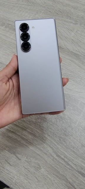 Samsung Z Fold 6 256GB Bạc. Mua bán Điện thoại tại Quận Gò Vấp Tp Hồ Chí Minh được đăng bởi KGPHONE  Điện Thoại Di Động giá tốt  hình 1