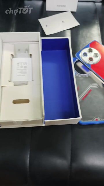 Tecno Spark 30 Pro 8GB/256GB Đỏ, Bạc, Xanh. Mua bán Điện thoại tại Quận 1 Tp Hồ Chí Minh được đăng bởi ViễnThôngBig hình 1