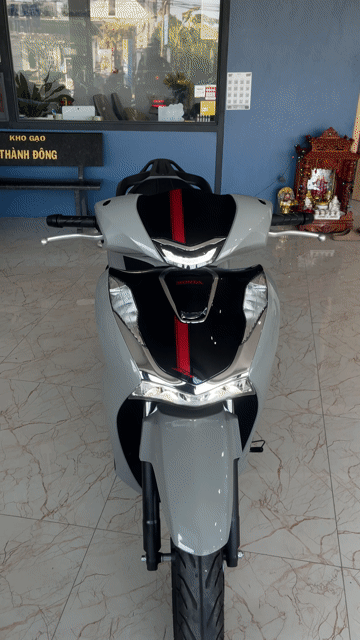 Honda SH Mode Xám 1275 km. Mua bán Xe máy tại Quận Ô Môn Cần Thơ được đăng bởi XE MÁY QUANG TRẦN chuyen bán xe trúng thưởng  hình 1