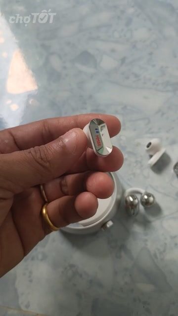 Tai nghe Bluetooth Nhôm Trắng Trung Quốc. Mua bán Tivi, Âm thanh tại Huyện Phù Mỹ Bình Định được đăng bởi Bi Đặng Minh hình 1
