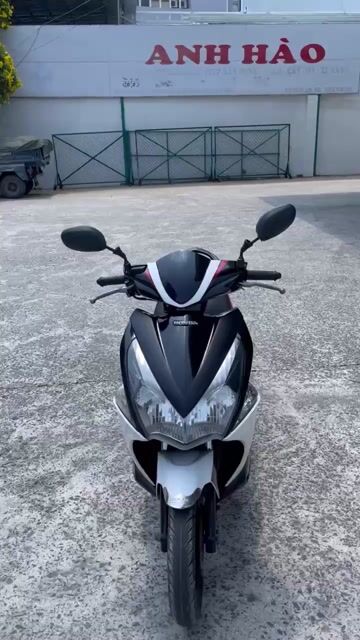 Honda Air Blade 2012 Đen Trắng Đỏ. Mua bán Xe máy tại Quận Bình Thạnh Tp Hồ Chí Minh được đăng bởi văn vũ hình 1