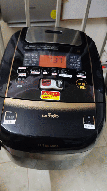 Nồi cơm Iris ohyama 1L cao tần áp suất cảm ứng. Mua bán Bếp, lò, đồ điện nhà bếp tại Quận Phú Nhuận Tp Hồ Chí Minh được đăng bởi Luân Nội Địa Nhật hình 1