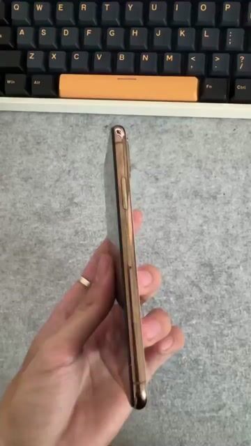Apple iPhone XS 64GB Vàng Đã sử dụng. Mua bán Điện thoại tại Quận Phú Nhuận Tp Hồ Chí Minh được đăng bởi Nguyen Seven hình 1
