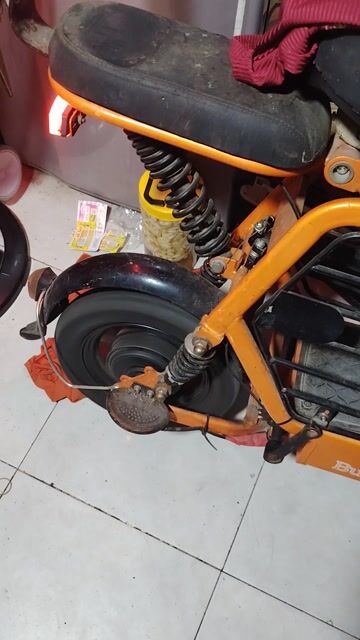 Xe điện mini Burke màu Cam. Mua bán Phương tiện khác tại Quận 4 Tp Hồ Chí Minh được đăng bởi A út  hình 1