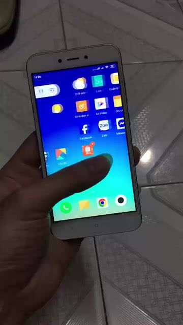 xiaomi redmi 5a ( 2gb / 16gb ). Mua bán Điện thoại tại Quận Gò Vấp Tp Hồ Chí Minh được đăng bởi Sơn hình 1