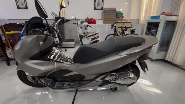 Honda PCX 150 2019 bạc đen - 663 km - Chính chủ. Mua bán Xe máy tại Quận Bình Tân Tp Hồ Chí Minh được đăng bởi Anh Pham hình 1