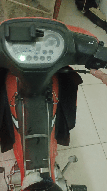 Cần bán xe Jupiter V 2tr5. Mua bán Xe máy tại Quận Hai Bà Trưng Hà Nội được đăng bởi Trung Sơn hình 1