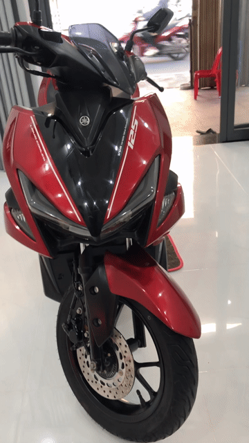 Yamaha NVX 125cc 2017 Đỏ 18000 km. Mua bán Xe máy tại Quận Bình Thạnh Tp Hồ Chí Minh được đăng bởi Võ Tuấn hình 1