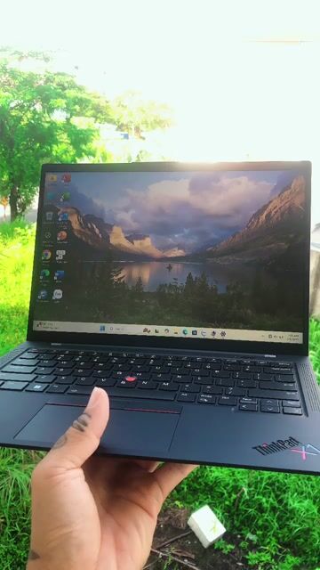 Lenovo ThinkPad X1 Carbon Gen 11 – Dành cho giới d. Mua bán Laptop tại Quận Sơn Trà Đà Nẵng được đăng bởi Nguyễn Du hình 1