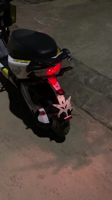 Xe máy điện Xmen Trắng vàng. Mua bán Xe điện tại Quận Ngũ Hành Sơn Đà Nẵng được đăng bởi A hải hình 1