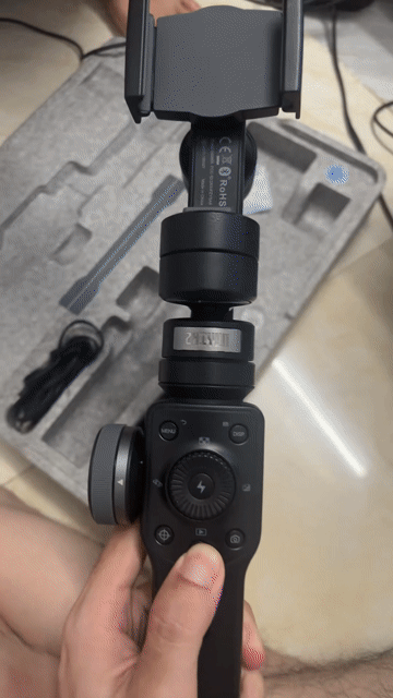 Gimbal Zhiyun Smooth 4 Đen Mới. Mua bán Phụ kiện (Màn hình, Chuột...) tại Thành phố Nha Trang Khánh Hòa được đăng bởi Nam hình 1