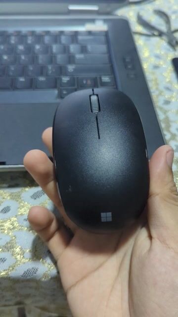 Chuột Microsoft Bluetooth Đen. Mua bán Phụ kiện (Màn hình, Chuột...) tại Huyện Châu Phú An Giang được đăng bởi Lâm Nguyễn hình 1