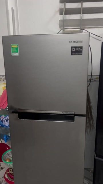 Tủ lạnh Samsung RT22FARBDSA 243L. Mua bán Tủ lạnh tại Thành phố Biên Hòa Đồng Nai được đăng bởi Đức Nguyễn hình 1