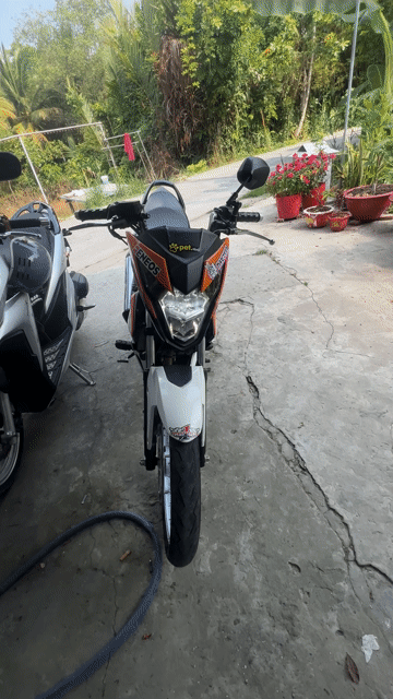 Honda Sonic Cam Trắng đen 29.000km. Mua bán Xe máy tại Huyện Phong Điền Cần Thơ được đăng bởi Nguyentanphat hình 1