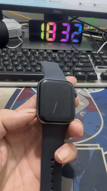 Apple Watch Series 4 44mm Xám. Mua bán Thiết bị đeo thông minh tại Quận Đống Đa Hà Nội được đăng bởi Nhhoanh hung hình 1