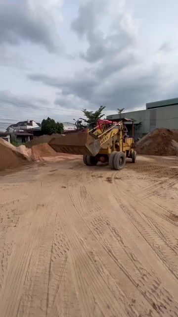 Xúc lật :  TCM SD25Y. Mua bán Phương tiện khác tại Thành phố Biên Hòa Đồng Nai được đăng bởi Thắng hình 1