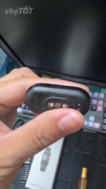 Xiaomi Smart Band 10 Đen. Mua bán Thiết bị đeo thông minh tại Quận Ninh Kiều Cần Thơ được đăng bởi Trần Kiên hình 1