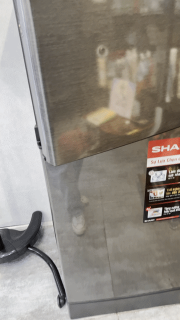 Tủ lạnh Sharp Xám Tiết kiệm điện. Mua bán Tủ lạnh tại Thành phố Thủ Đức Tp Hồ Chí Minh được đăng bởi Tien Nguyen hình 1