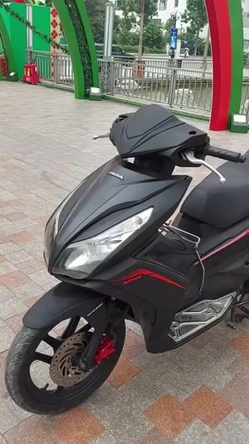 Bán xe Honda Airblade Thái mầu đen nhám chính chủ. Mua bán Xe máy tại Quận Hai Bà Trưng Hà Nội được đăng bởi Phan Lan Phương hình 1
