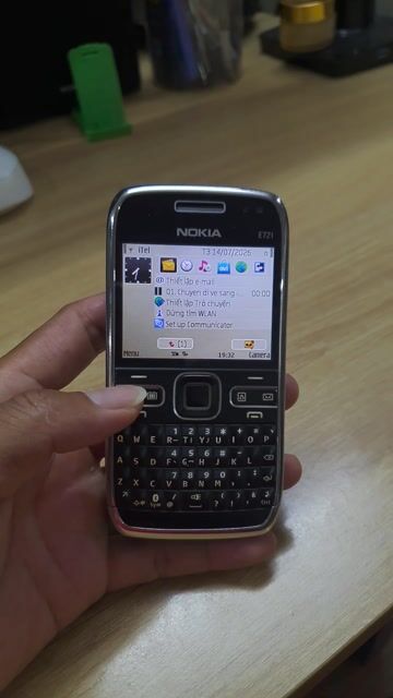 Nokia E72i Đen Bạc 5.0 MPix. Mua bán Điện thoại tại Thành phố Bắc Ninh Bắc Ninh được đăng bởi Thọ hình 1